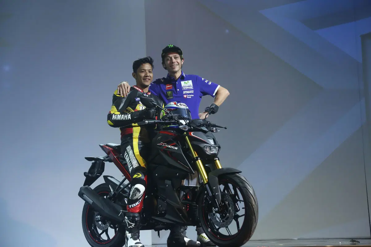 Valentino Rossi in 'tour' in Indonesia (5)