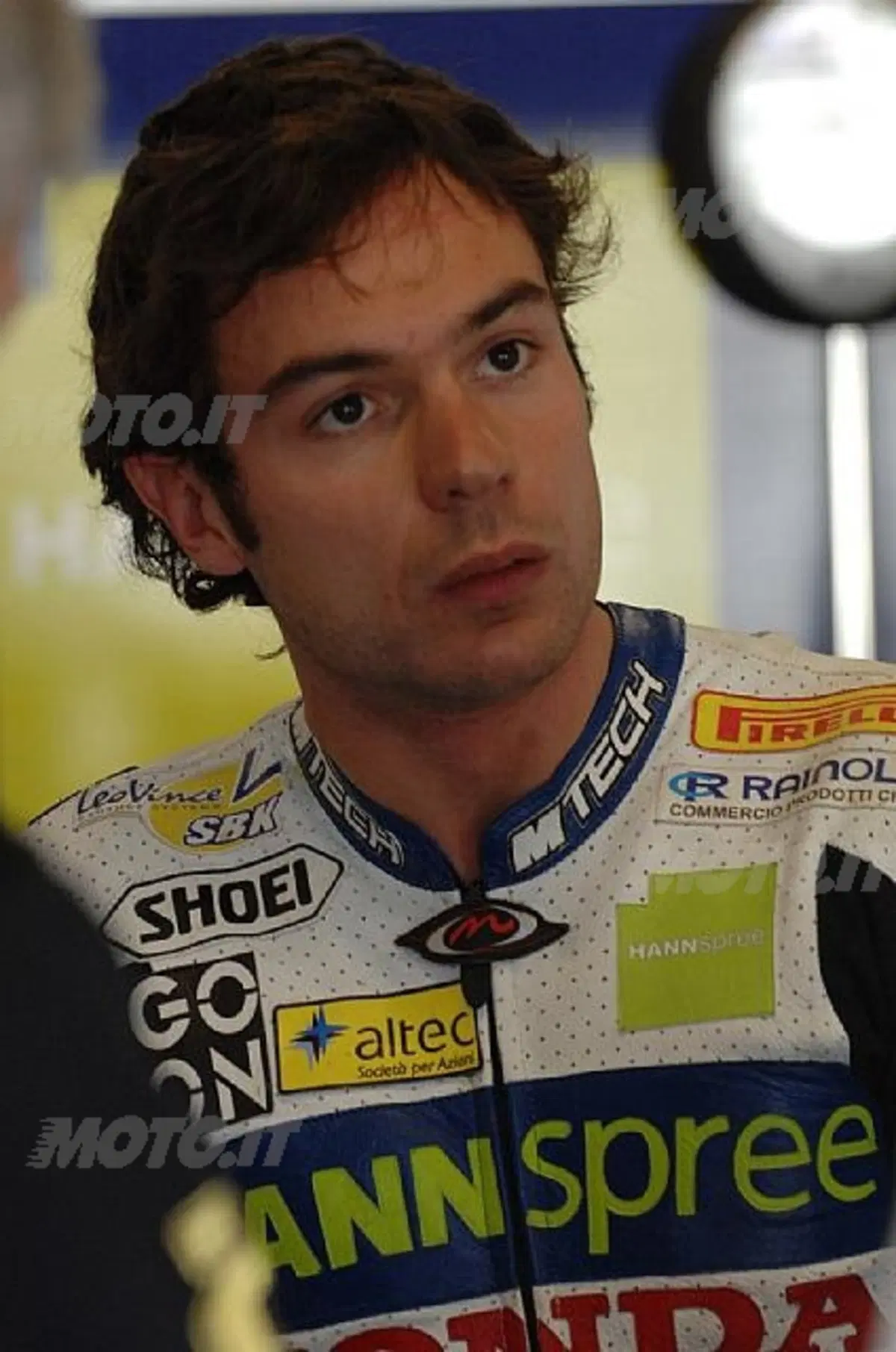 Roberto Rolfo si frattura in bicicletta. Sarà sostituito da Jake Zemke nel Gp di Monza
