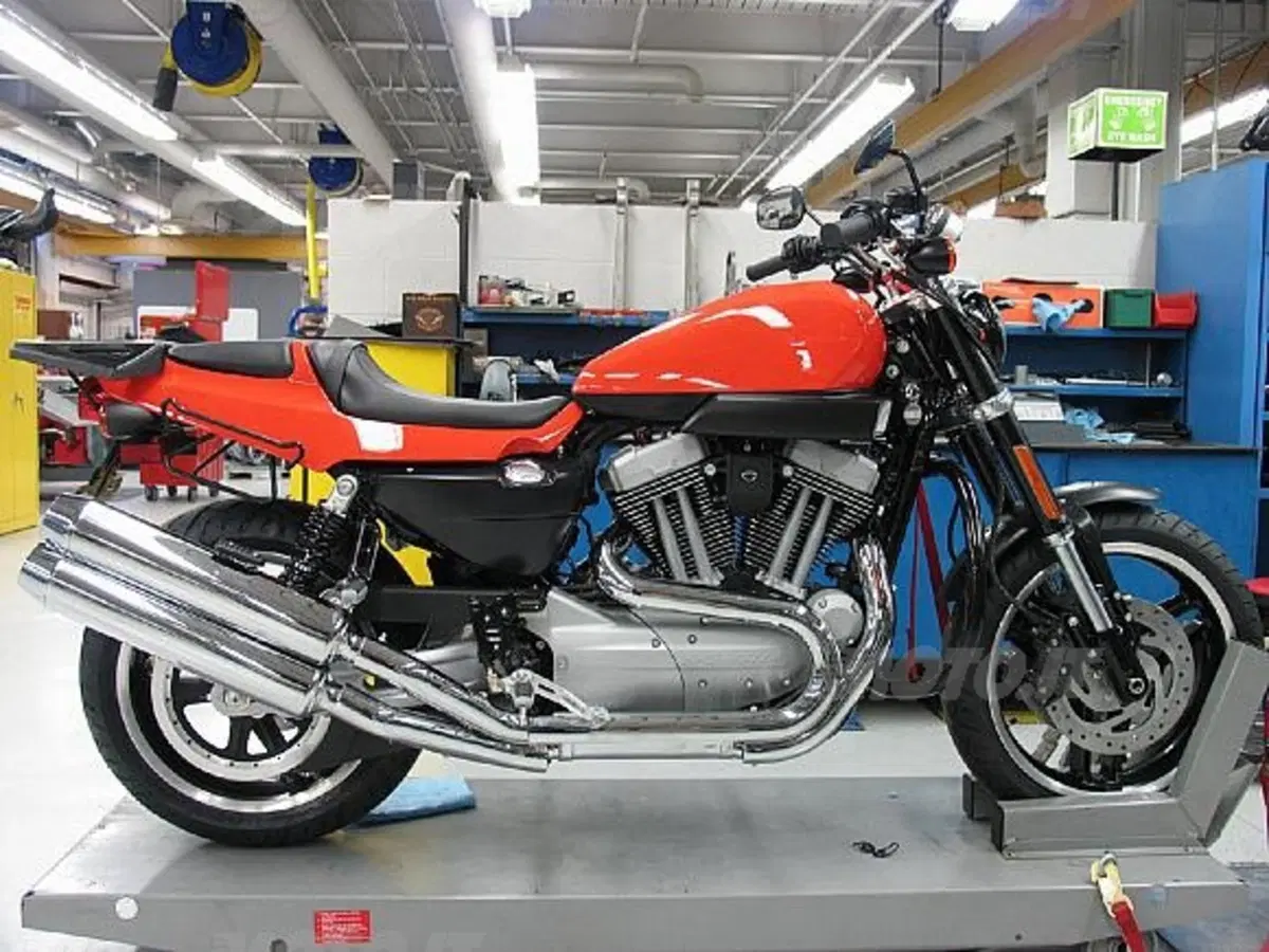 Confermato l'avvio della produzione della XR 1200, la streetbike ad alte prestazioni 