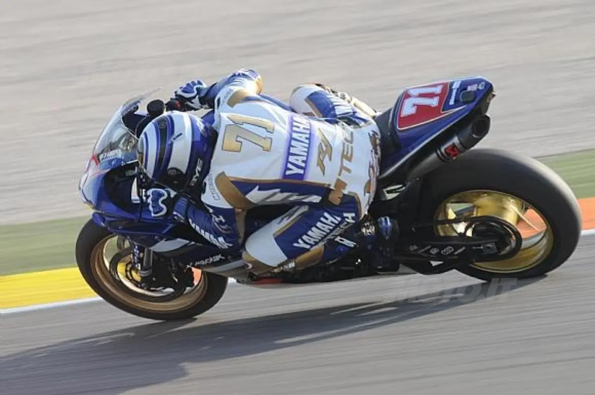 Yamaha Motor Italia schiera Corti nel Mondiale Superstock 1000 e Bussolotti nell'Europeo Superstock  (8)