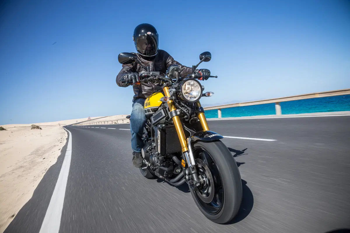 Yamaha XSR 900 (4)