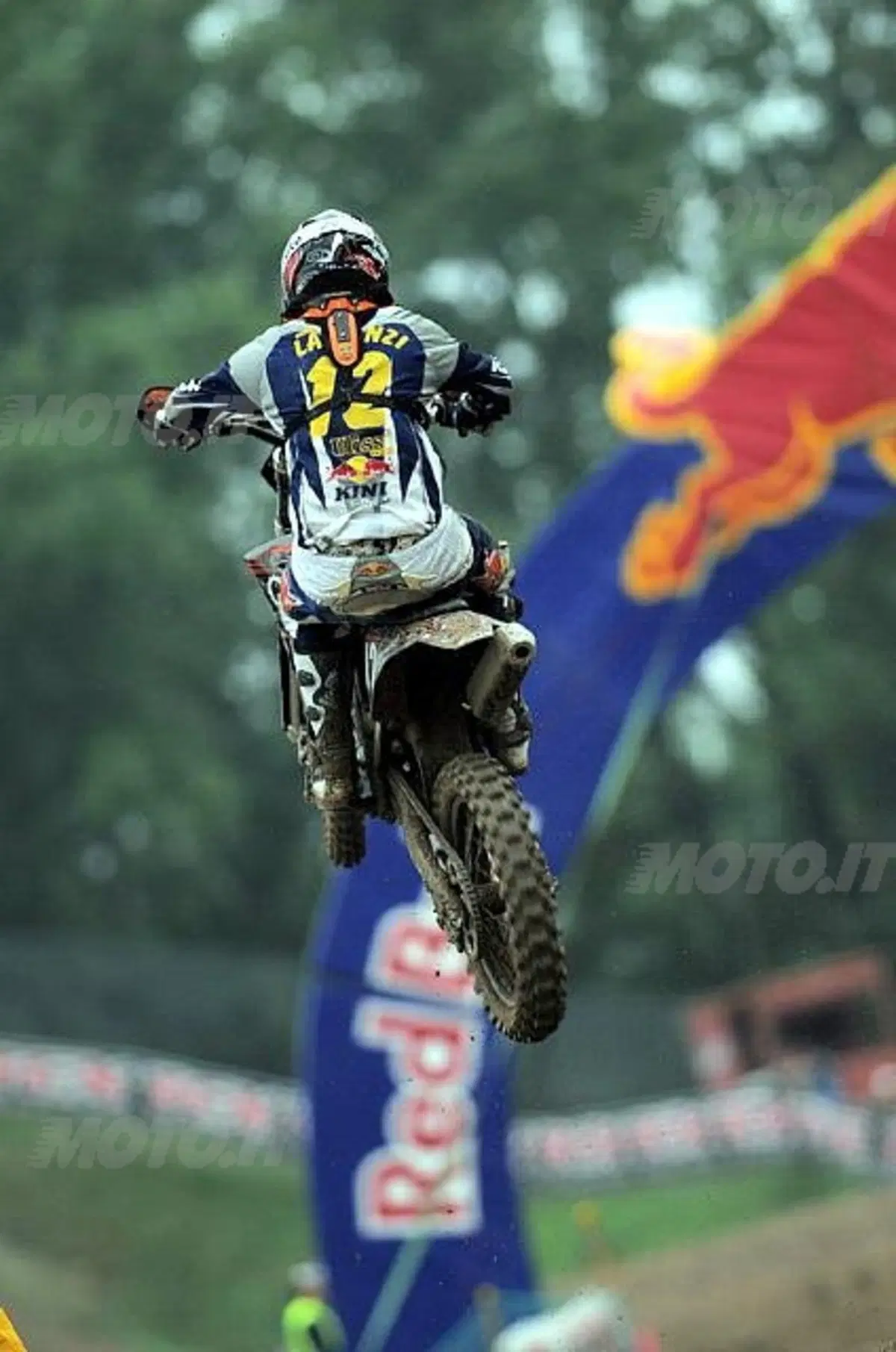 Lattanzi e Milani vincono a Mantova. Ktm Italia dona 2.500 Euro a Wings For Life (2)