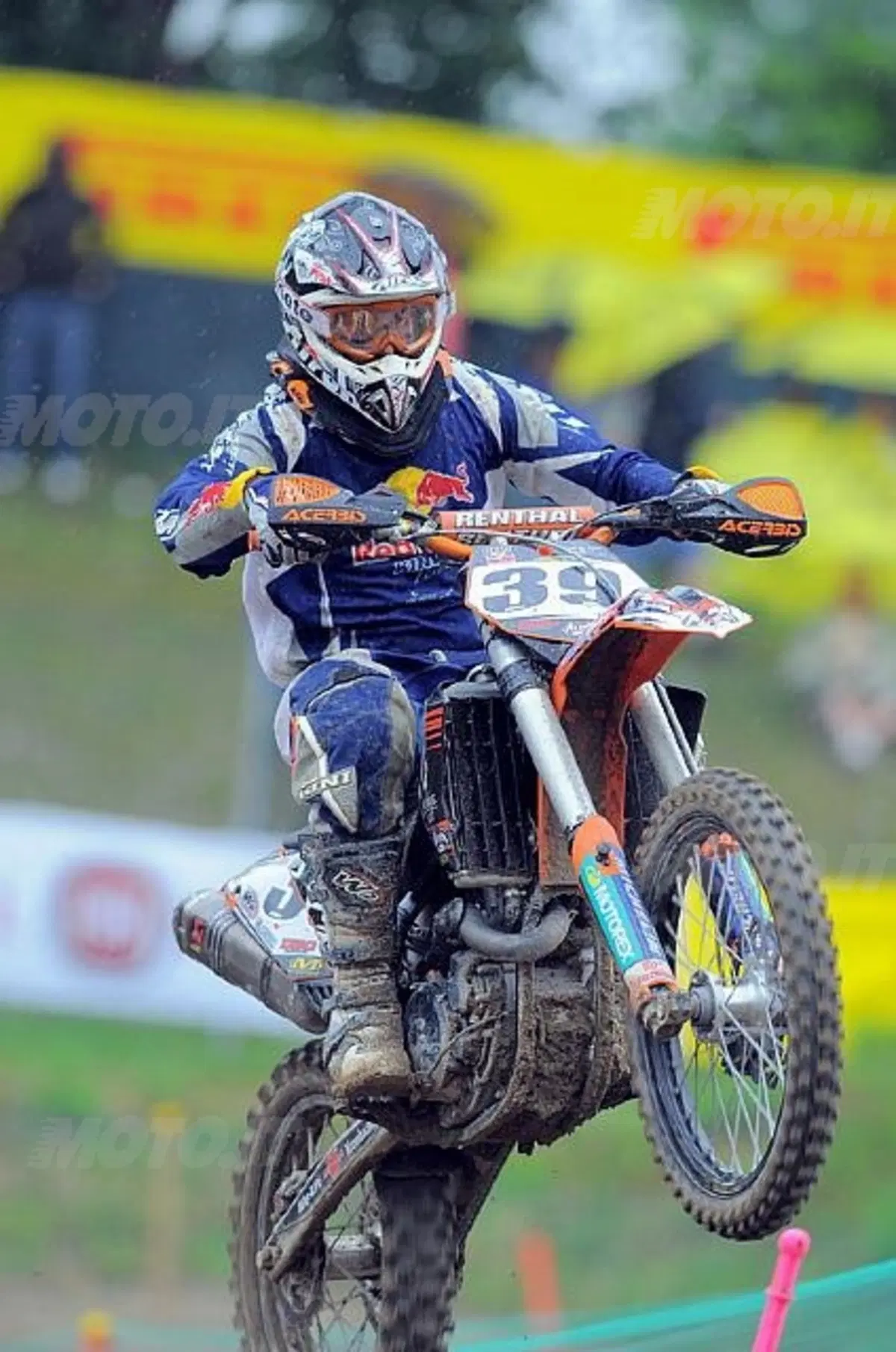 Lattanzi e Milani vincono a Mantova. Ktm Italia dona 2.500 Euro a Wings For Life (3)
