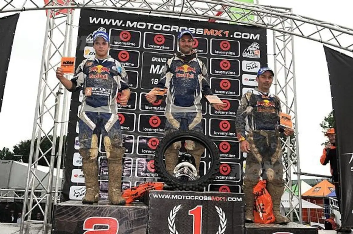 Lattanzi e Milani vincono a Mantova. Ktm Italia dona 2.500 Euro a Wings For Life (4)