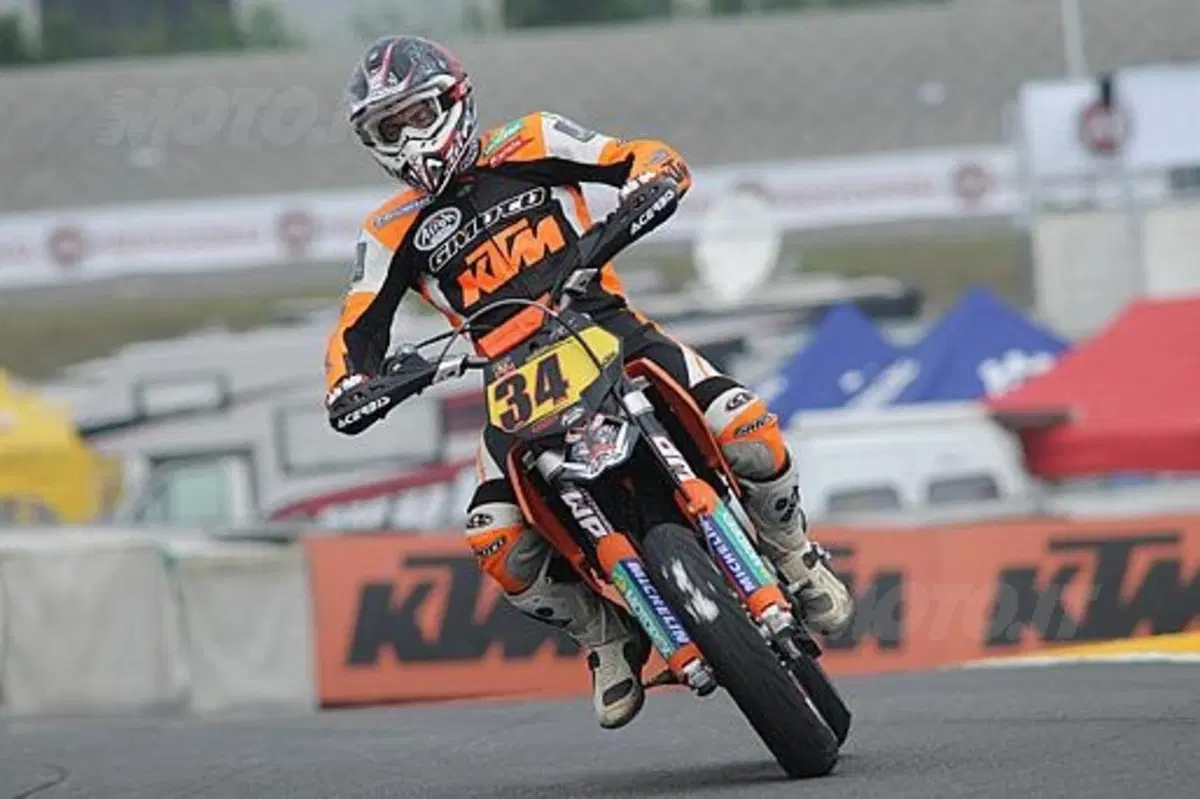 Con il Gran Premio d’Europa, valido per il mondiale, si è corsa anche la terza prova del Trofeo KTM