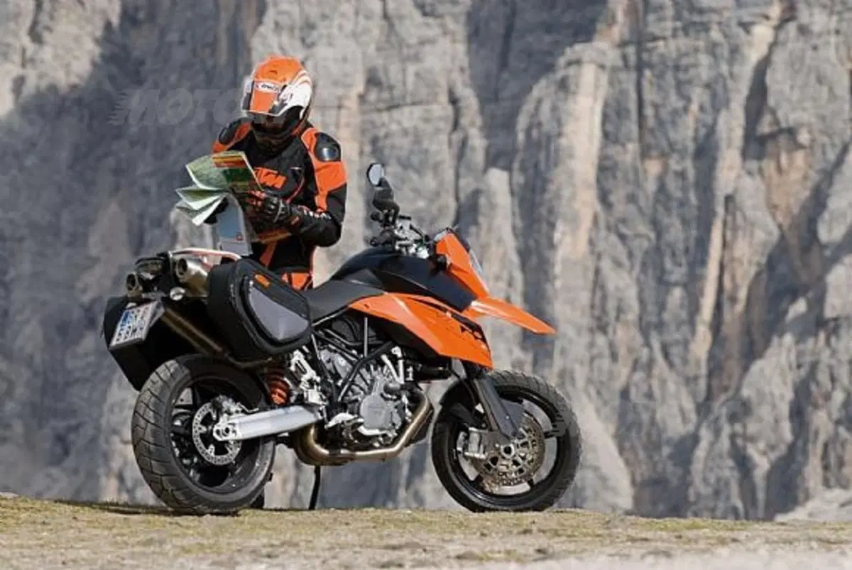 Raduno KTM Bicilindriche 'Insieme con le Grosse', 19 settembre (5)