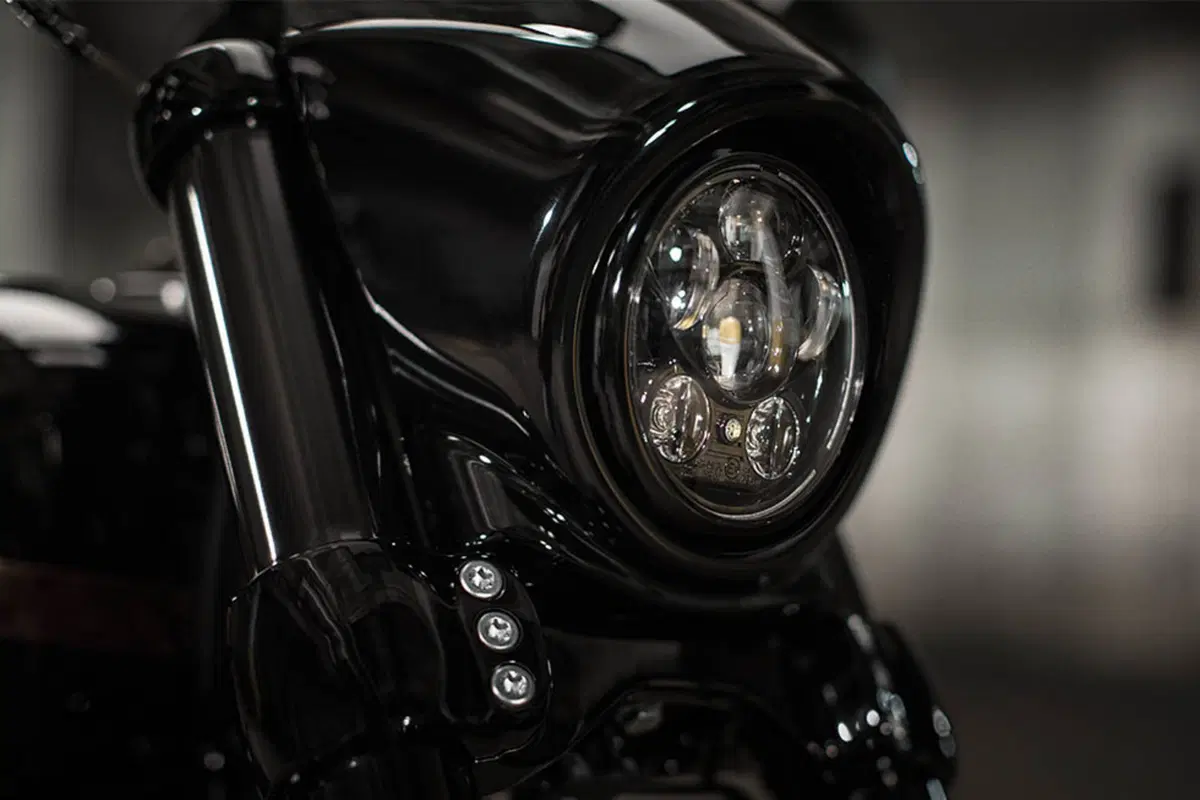 Harley-Davidson CVO - Custom Vehicle Operations 1800 Breakout Pro Street (2016 - 17) - FXSBSE (5)