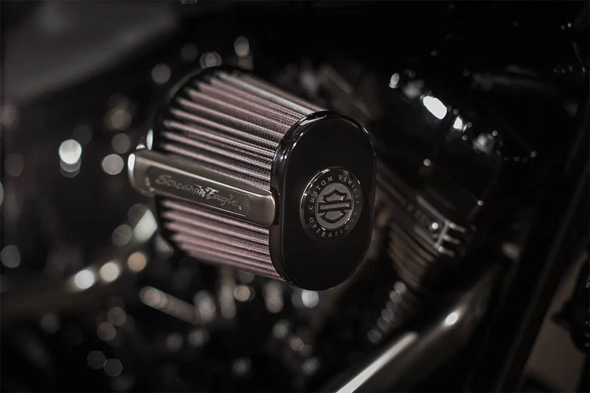 Harley-Davidson CVO - Custom Vehicle Operations 1800 Breakout Pro Street (2016 - 17) - FXSBSE (8)