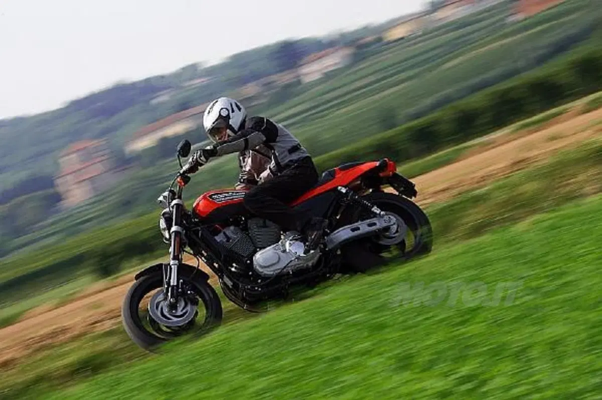 Il 4 e 5 ottobre Milano ospita la ventunesima tappa di 'Harley-Davidson The Legend On Tour 2008' (4)