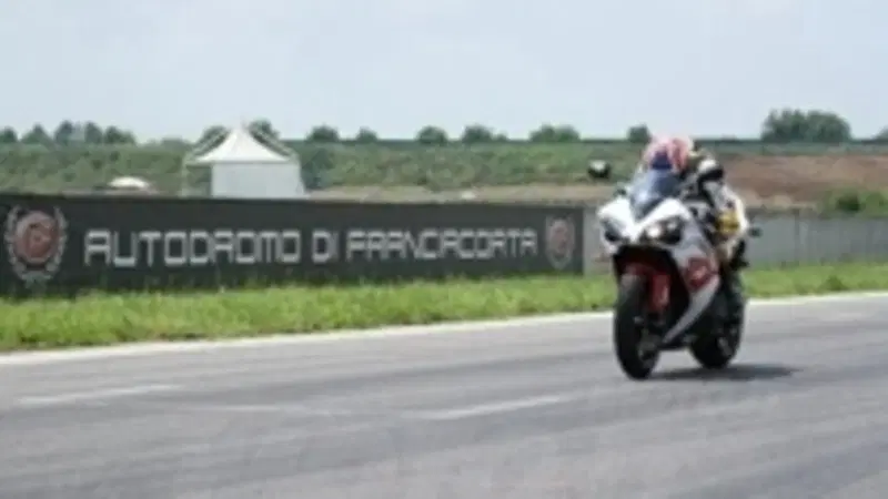 L'Autodromo di Franciacorta nel mese di ottobre apre alla circolazione turistica e ai corsi di guida