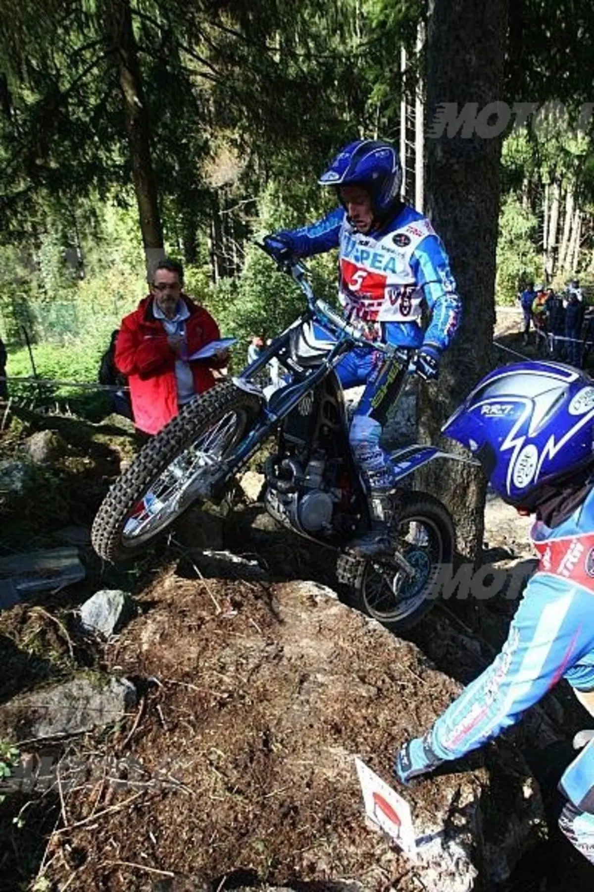 Fabio Lenzi, dopo una lunga lotta con Maurino,  si conferma campione anche nell'outdoor (2)