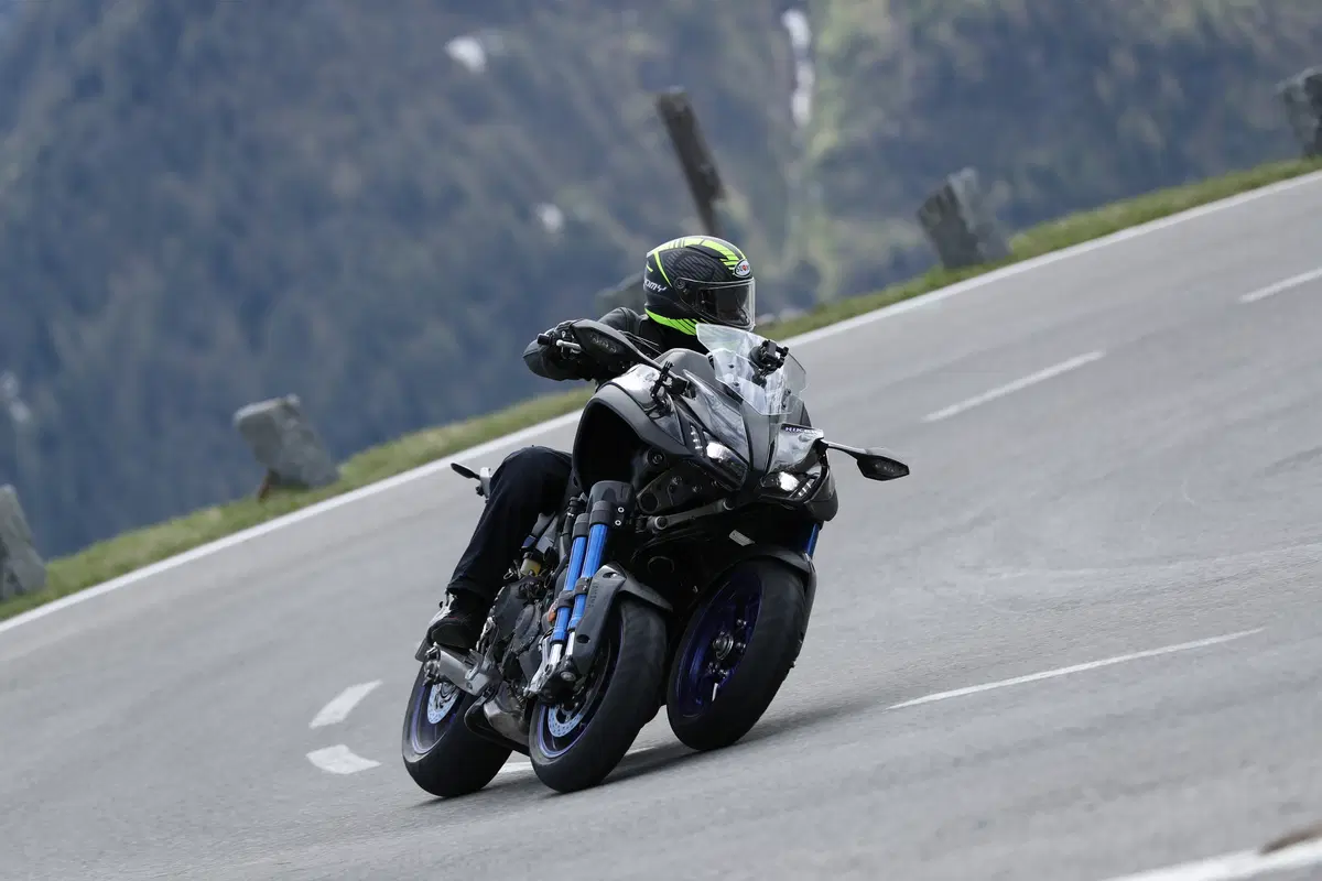 Yamaha Niken. Mutazione del terzo tipo (10)
