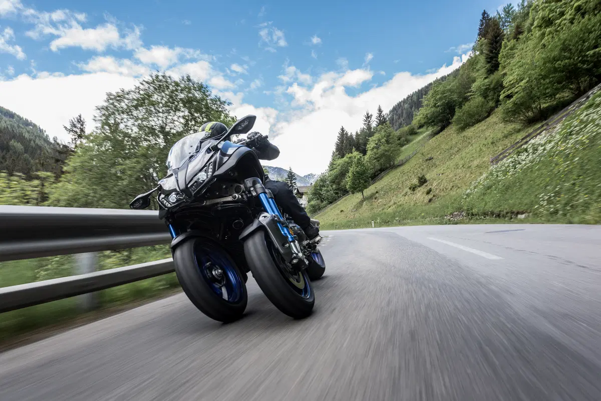 Yamaha Niken. Mutazione del terzo tipo (7)