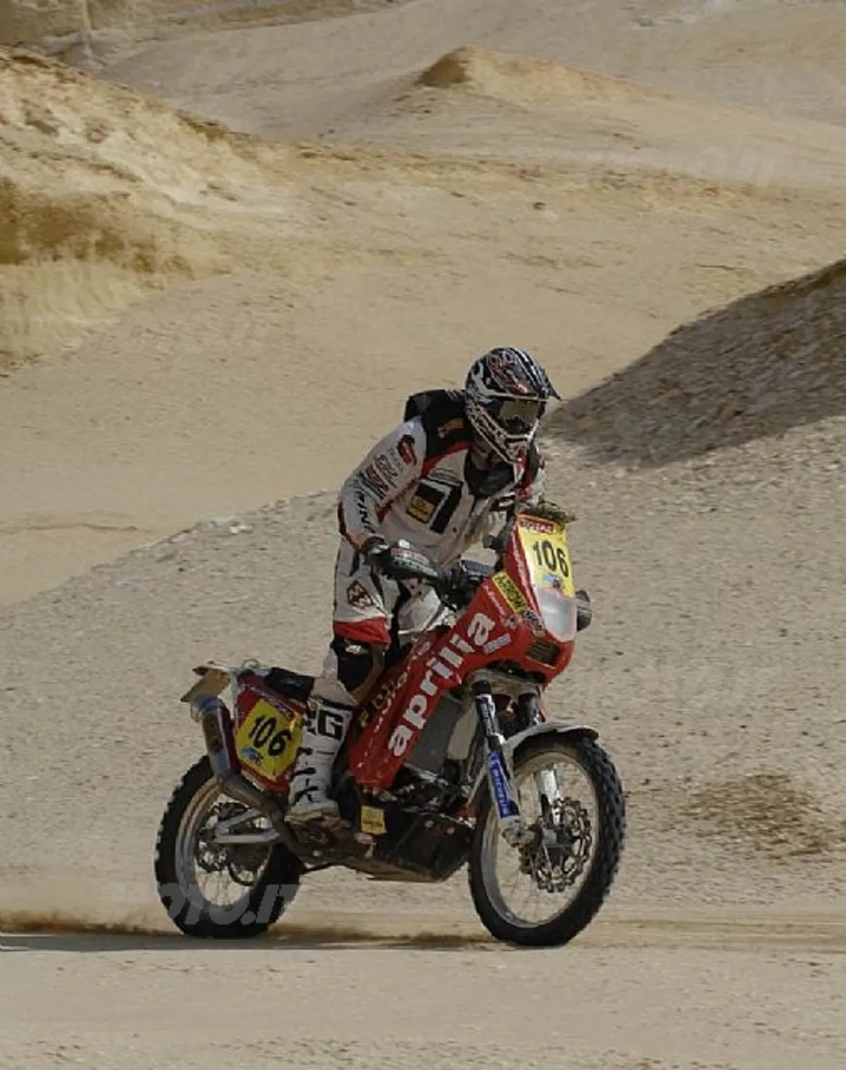 Aprilia Africa sul podio con Zanotti. Bene anche Ceci
