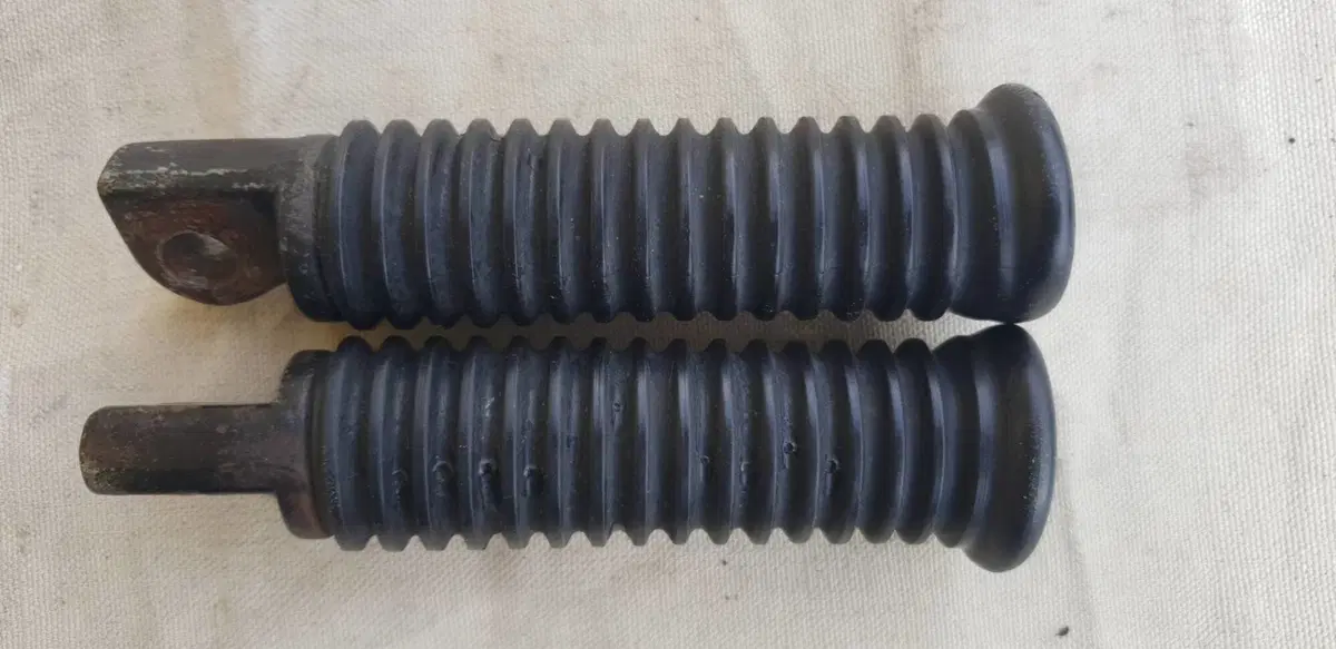 Pedane piccole Harley Sportster 883 Harley-Davidson (4)