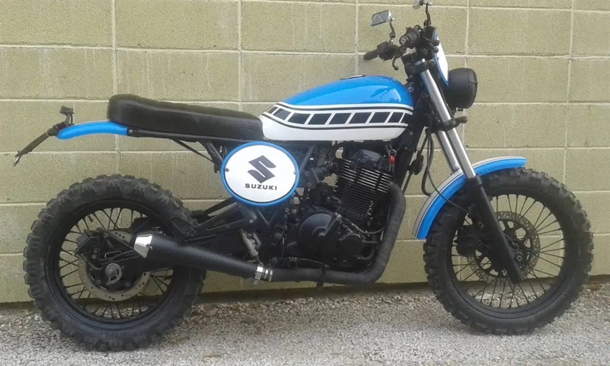 Le Strane di Moto.it: Suzuki DR 650 RSE (4)