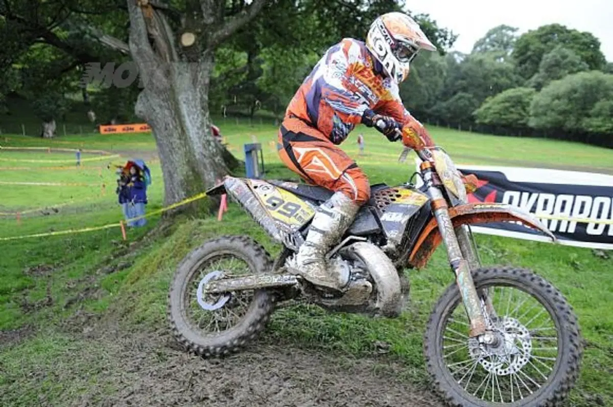 Rivediamo gli Assoluti d'Italia di Enduro del 2008 su Internet. Ecco come!