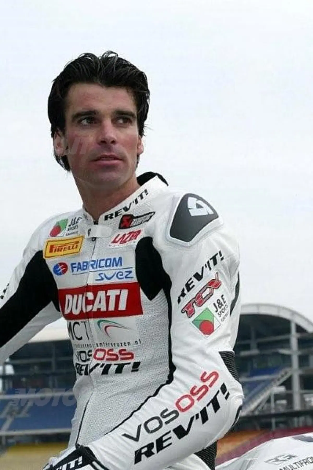 Il campione olandese Arie Vos debutta nel Mondiale insieme a Honda e REV'IT!