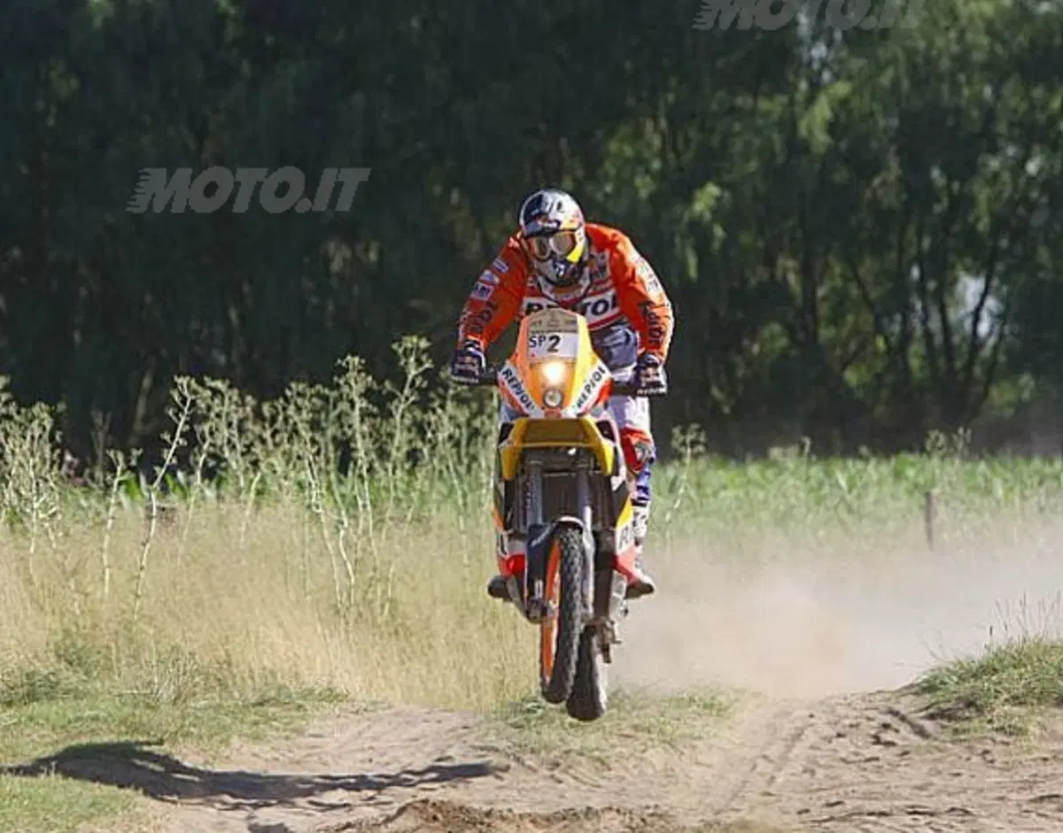 La decima tappa va allo spagnolo Jordi Villadoms su KTM (2)