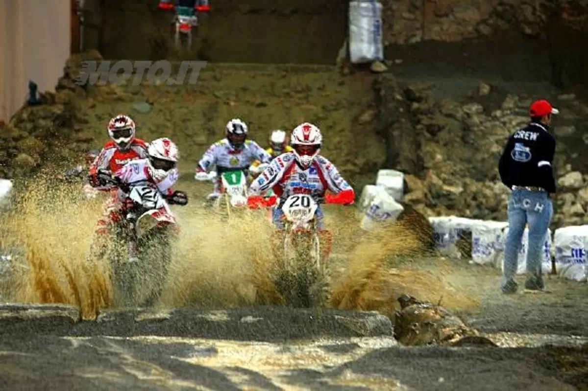 Grande inizio di 2009 per il FIM Indoor Enduro World CUP (4)