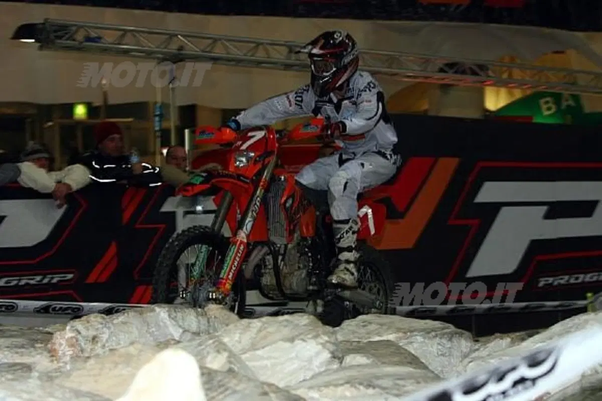 Grande inizio di 2009 per il FIM Indoor Enduro World CUP (13)