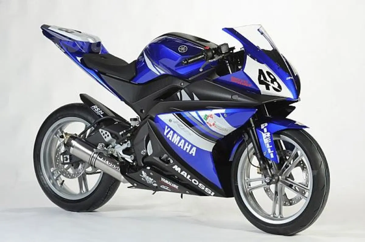 Debutta al Motor Bike Expo la nuova R125 in edizione trofeo (3)