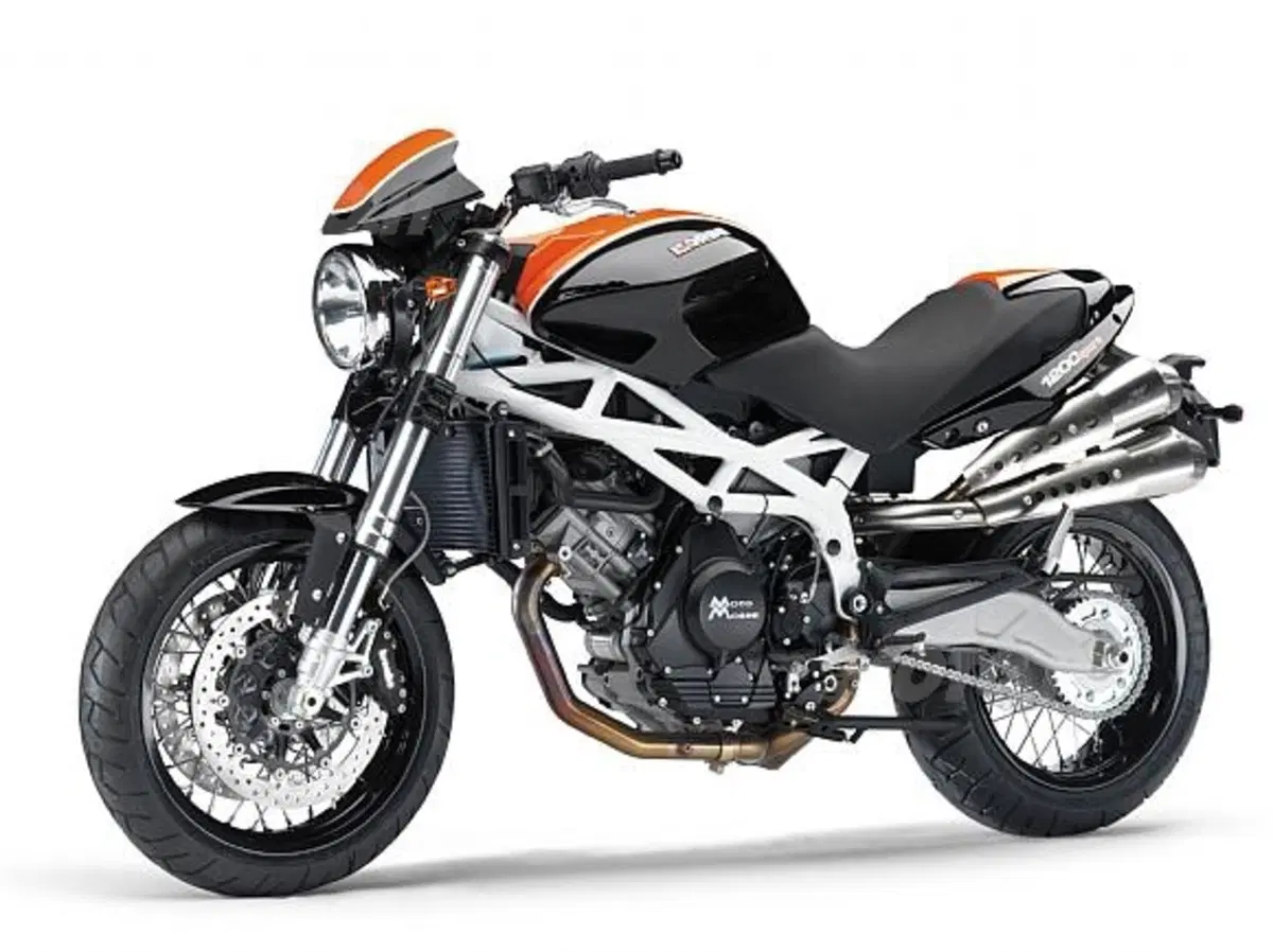 Nuova grafica per la 1200 Sport (2)