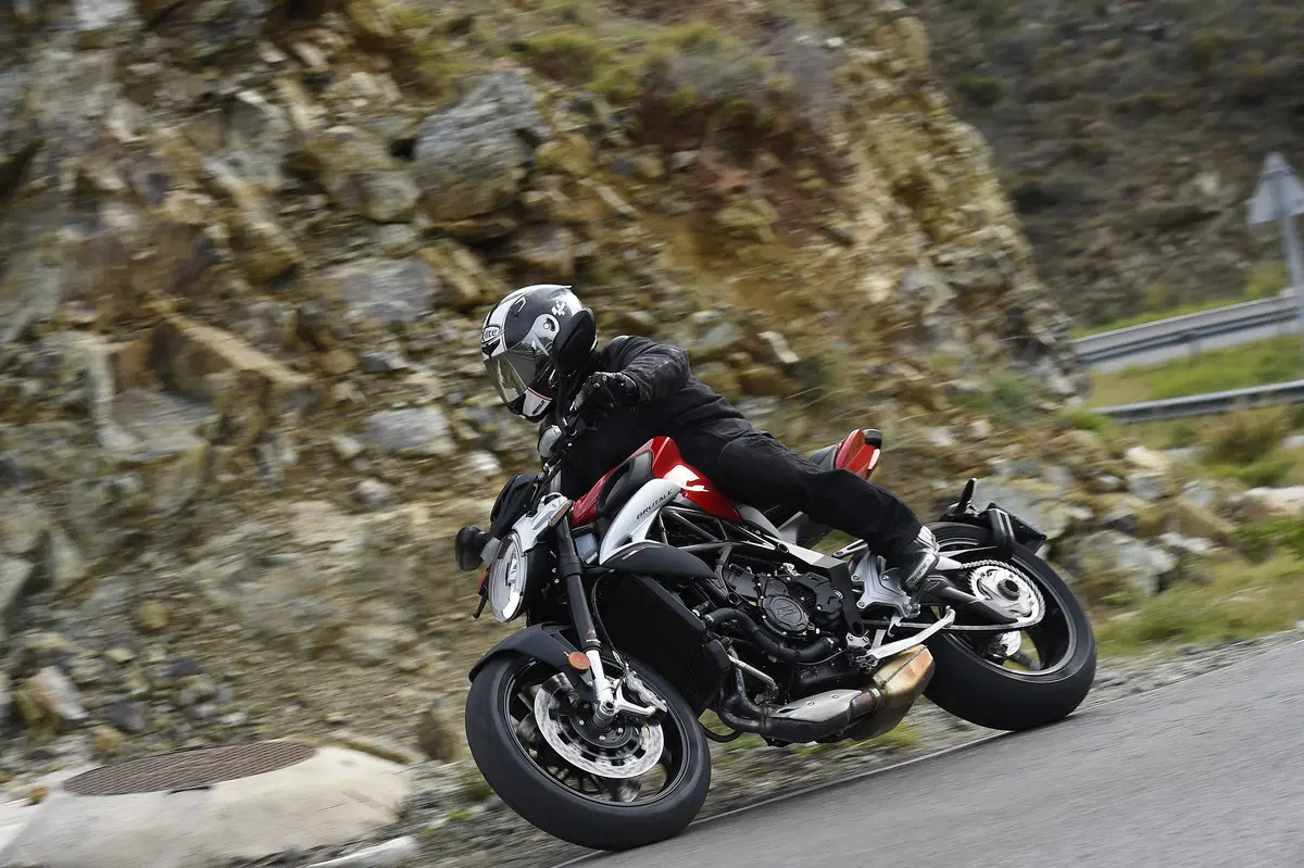 MV Agusta Brutale 800 2016 (6)