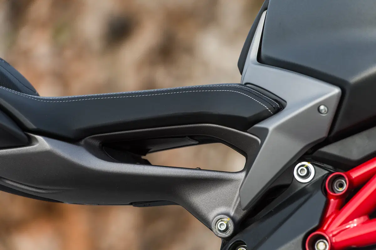 MV Agusta Brutale 800 2016 (3)