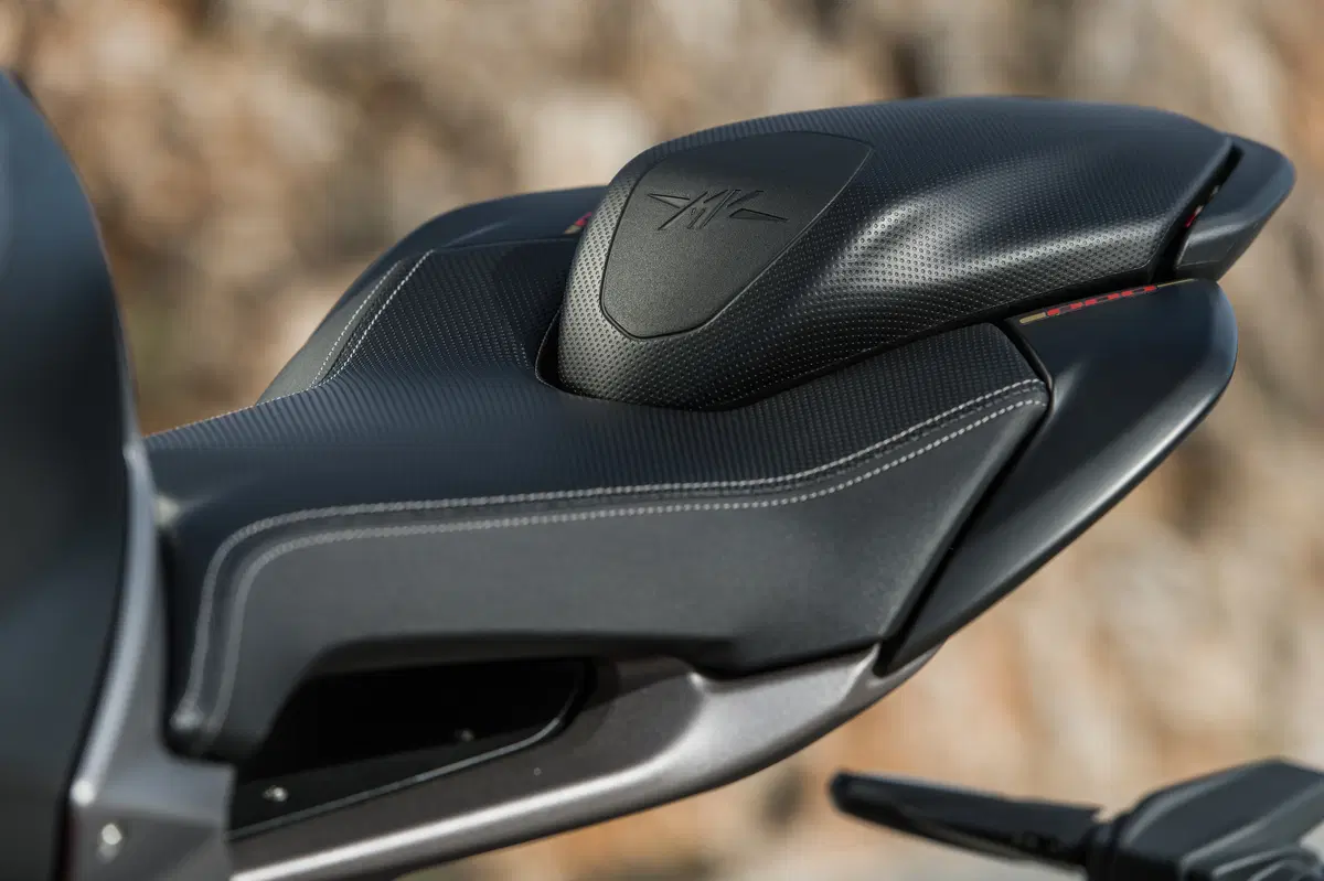 MV Agusta Brutale 800 2016 (13)