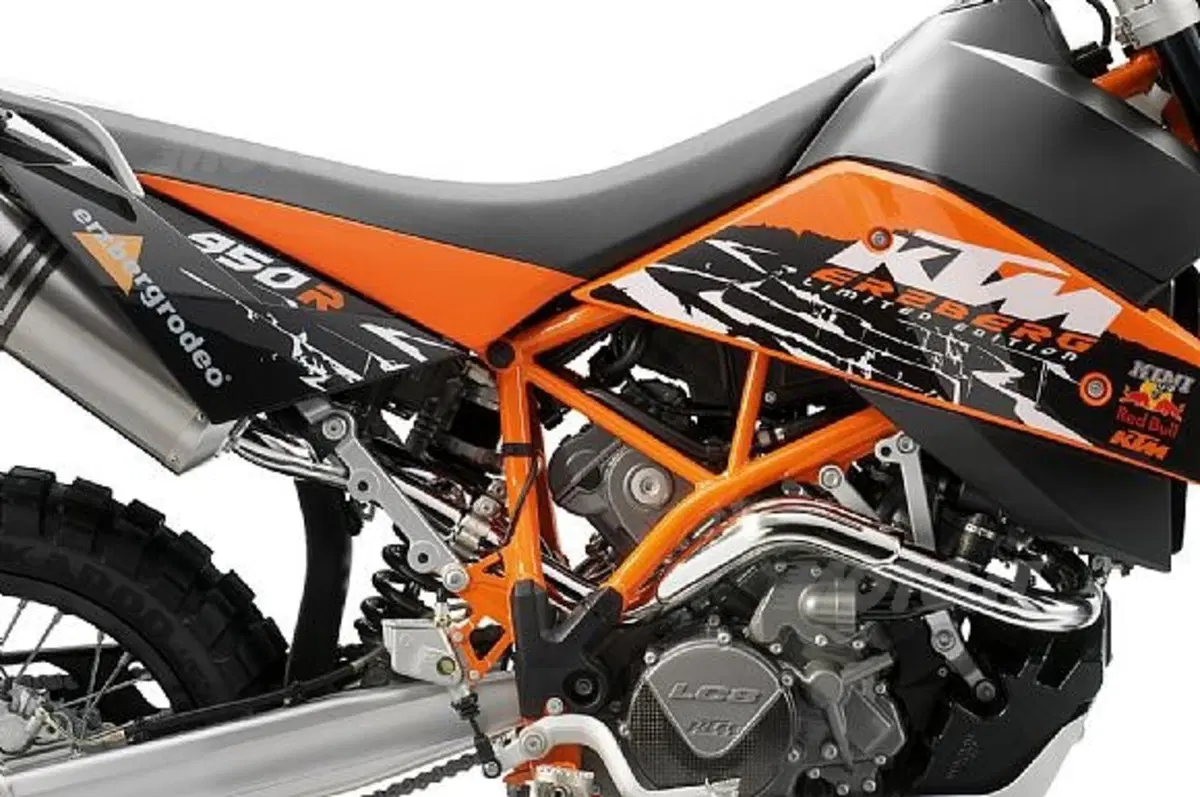 950 Super Enduro R Erzberg Edition (3)