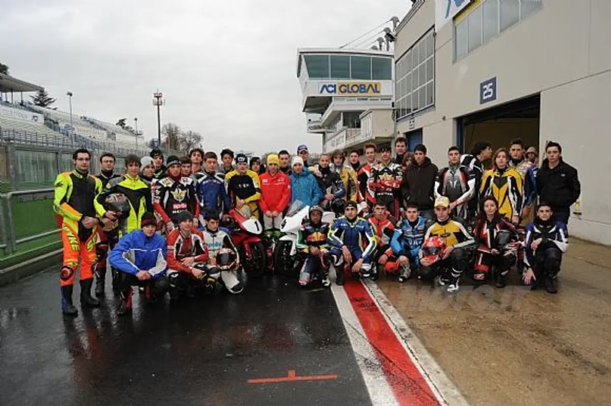 Moriwaki MD 250 H (2)