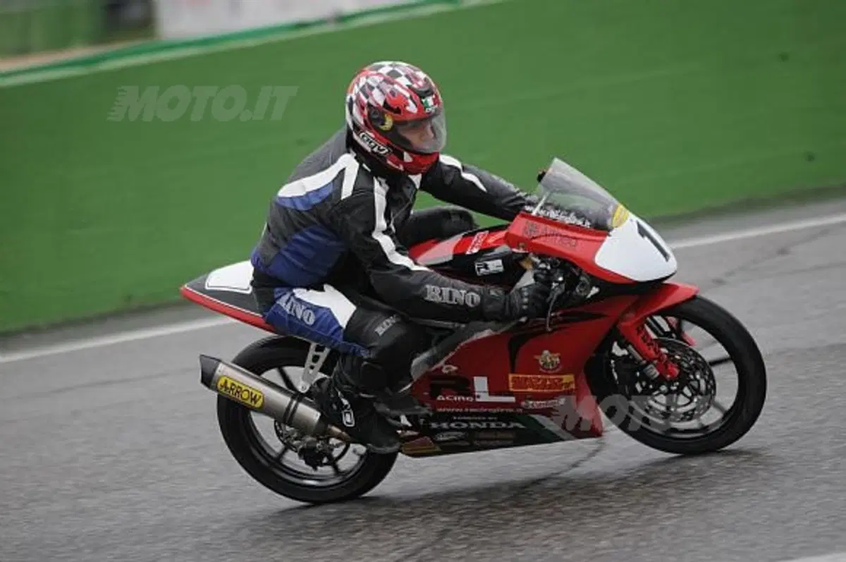Moriwaki MD 250 H (5)