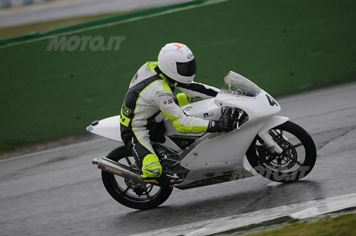 Moriwaki MD 250 H (6)