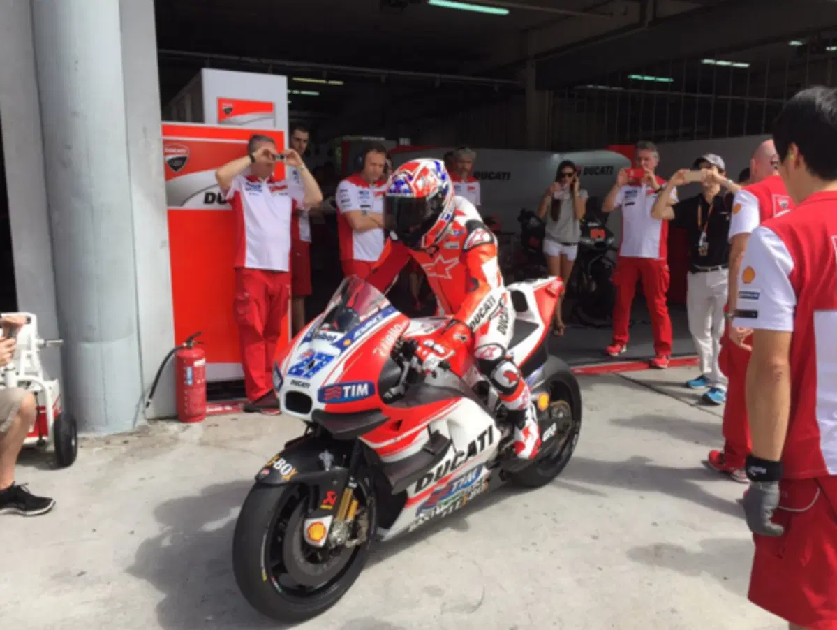 MotoGP. Stoner: 'Tornare a correre? Vedremo cosa succederà' (7)