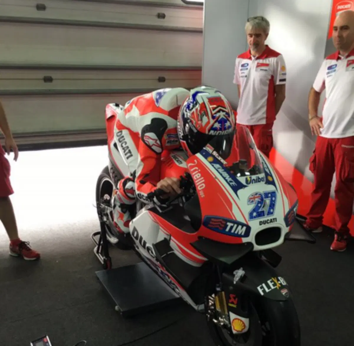 MotoGP. Stoner: 'Tornare a correre? Vedremo cosa succederà' (13)