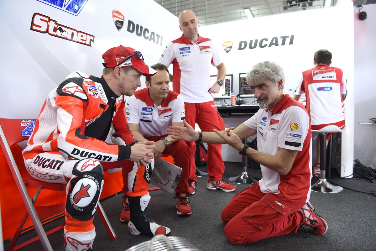 MotoGP. Stoner: "Tornare a correre? Vedremo cosa succeder&agrave;"