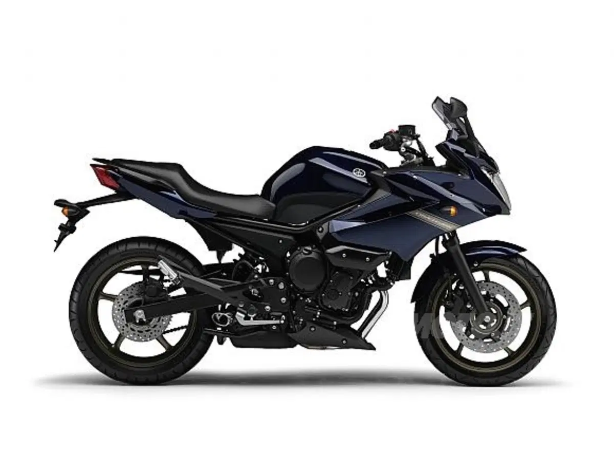 XJ6 Diversion a 6.590 Euo (3)