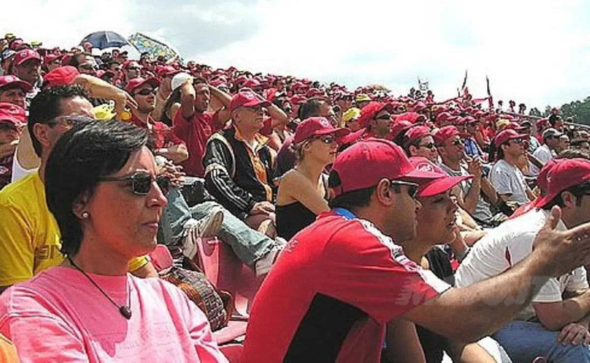 Tribuna Ducati al Mugello (5)