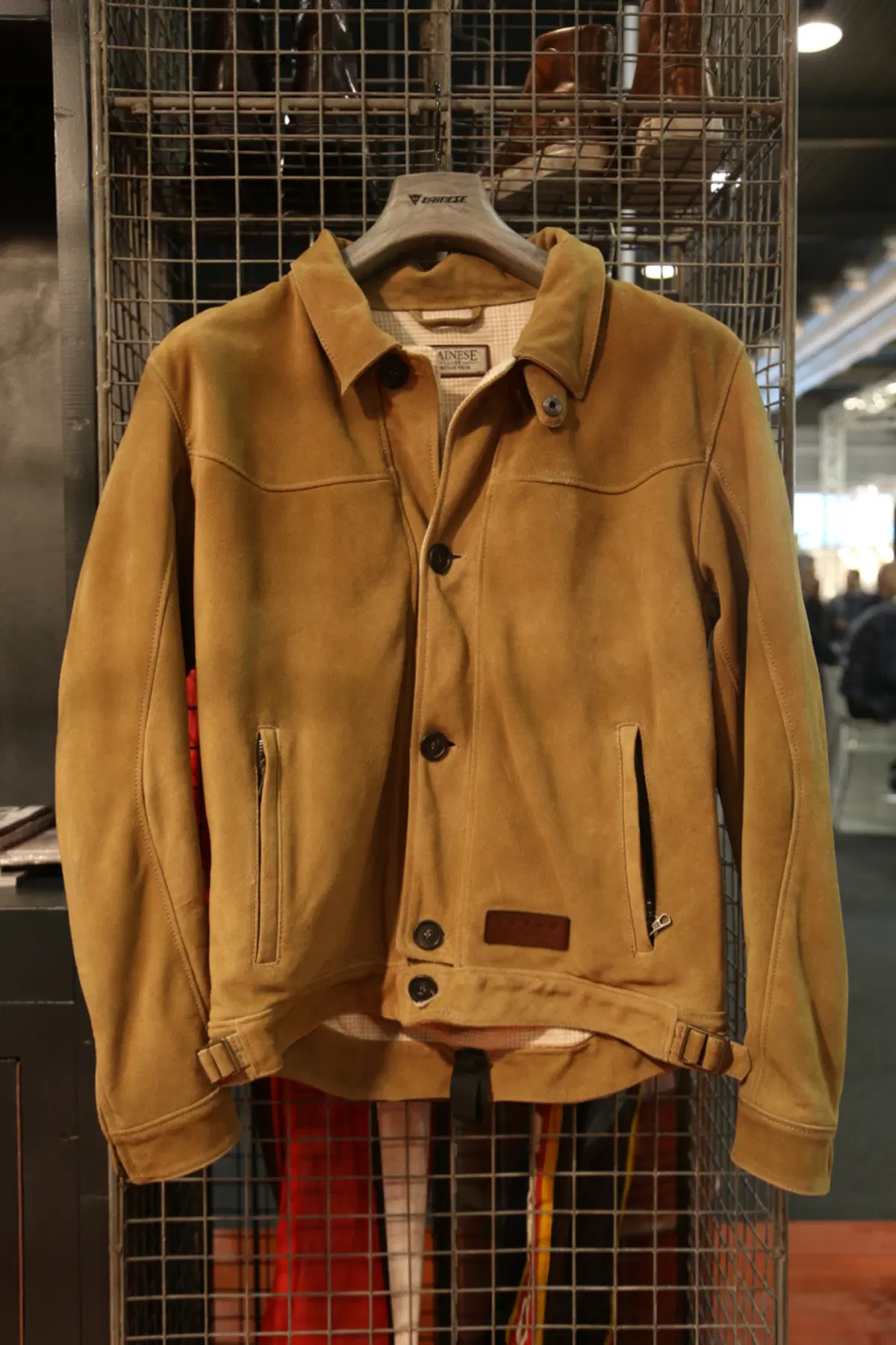 Dainese al MBE con la collezione Vintage (13)