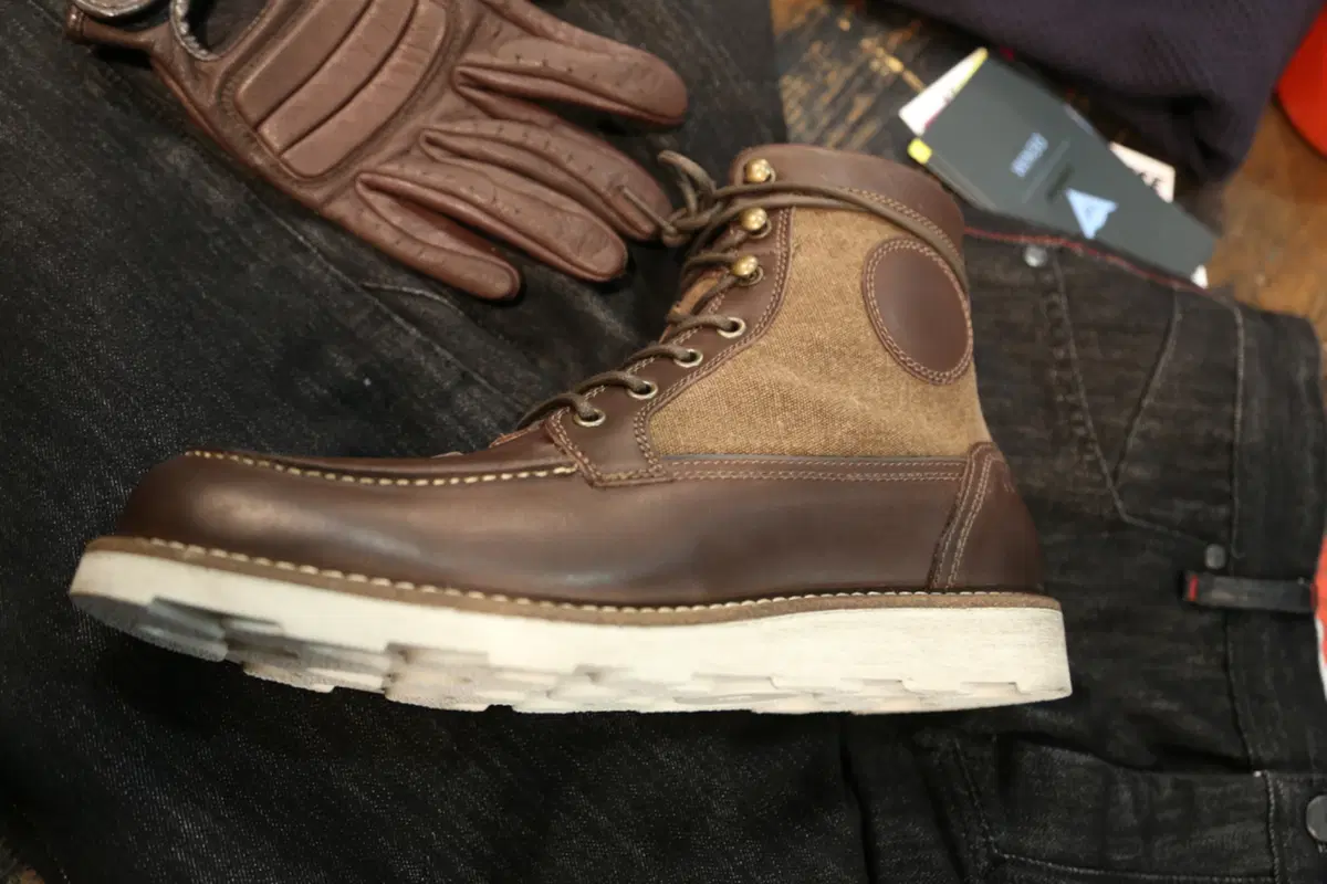 Dainese al MBE con la collezione Vintage (14)