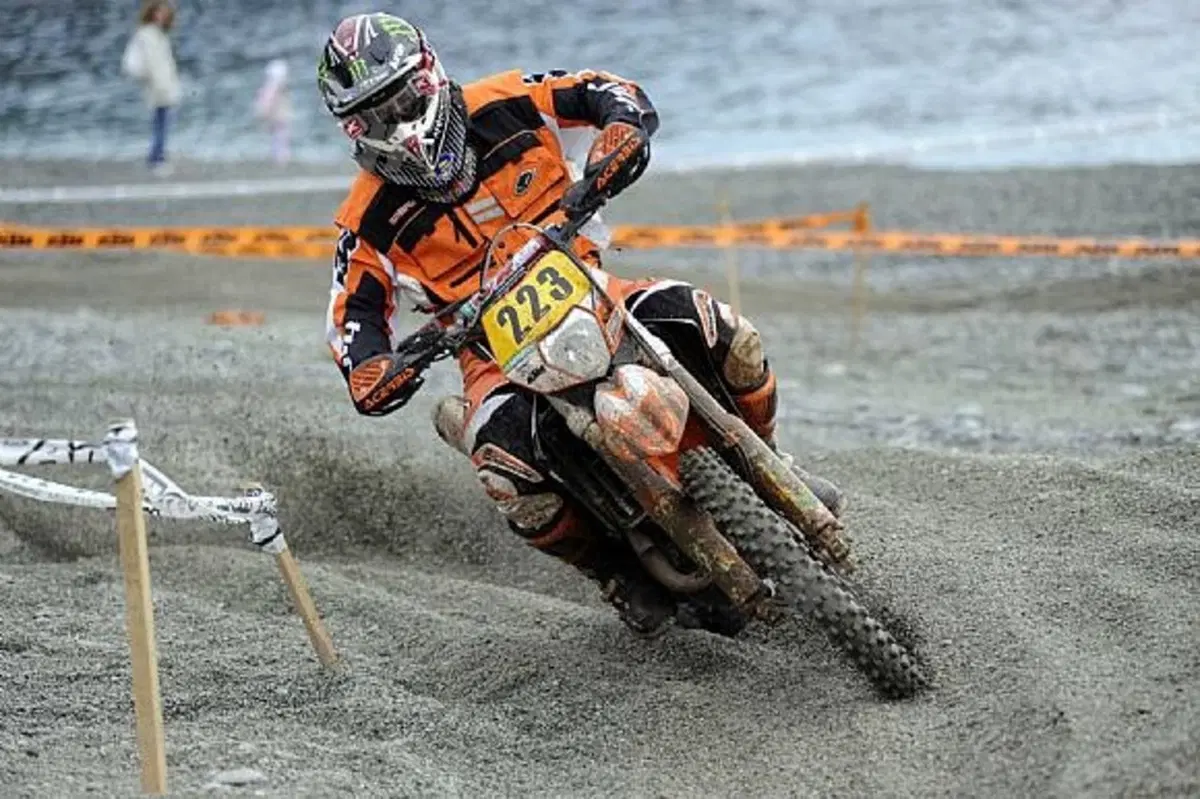 Grande successo per il Trofeo KTM Enduro alle Cinque Terre (2)