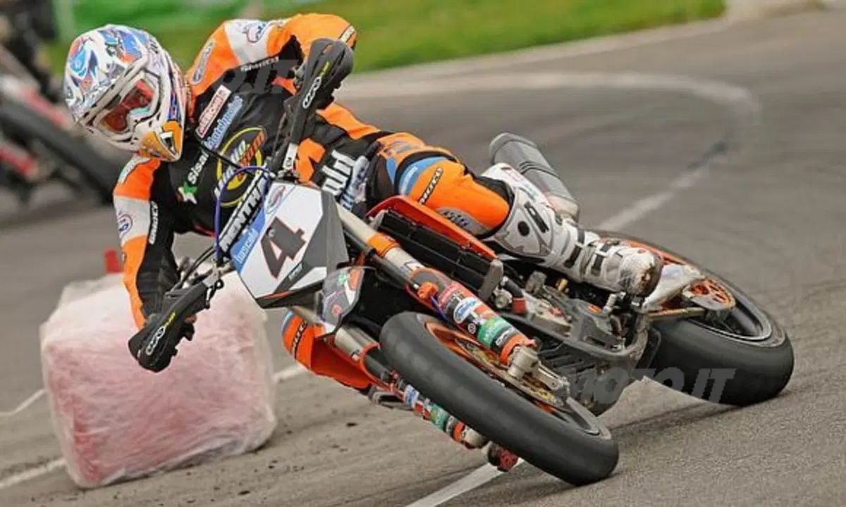 Gara difficile e piovosa per il KTM Italia Team Miglio, ma i giovani si fanno sentire (2)