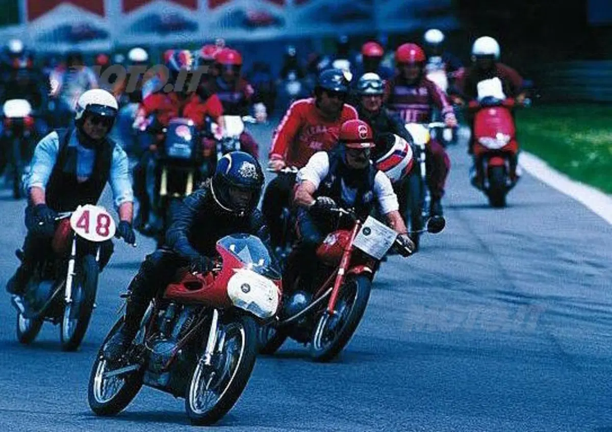 Raduno Internazionale Gilera del Centenario, Arcore 6 e 7 giugno (2)