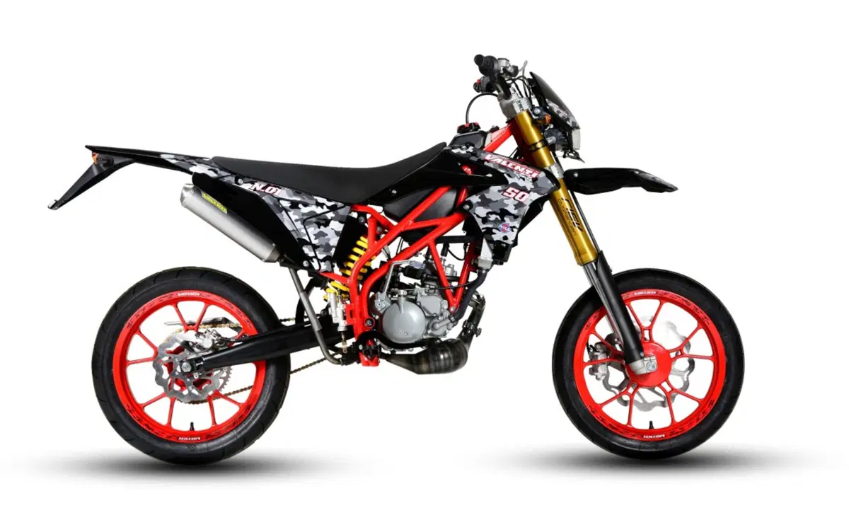Valenti Racing N01 50 N01 50 (2015 - 22) (9)