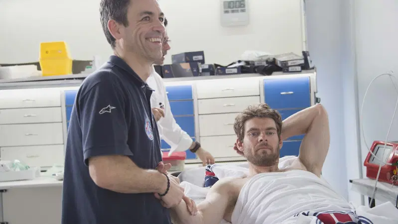 MotoGP, Clinica Mobile. La Caduta di Cal Crutchlow a Le Mans