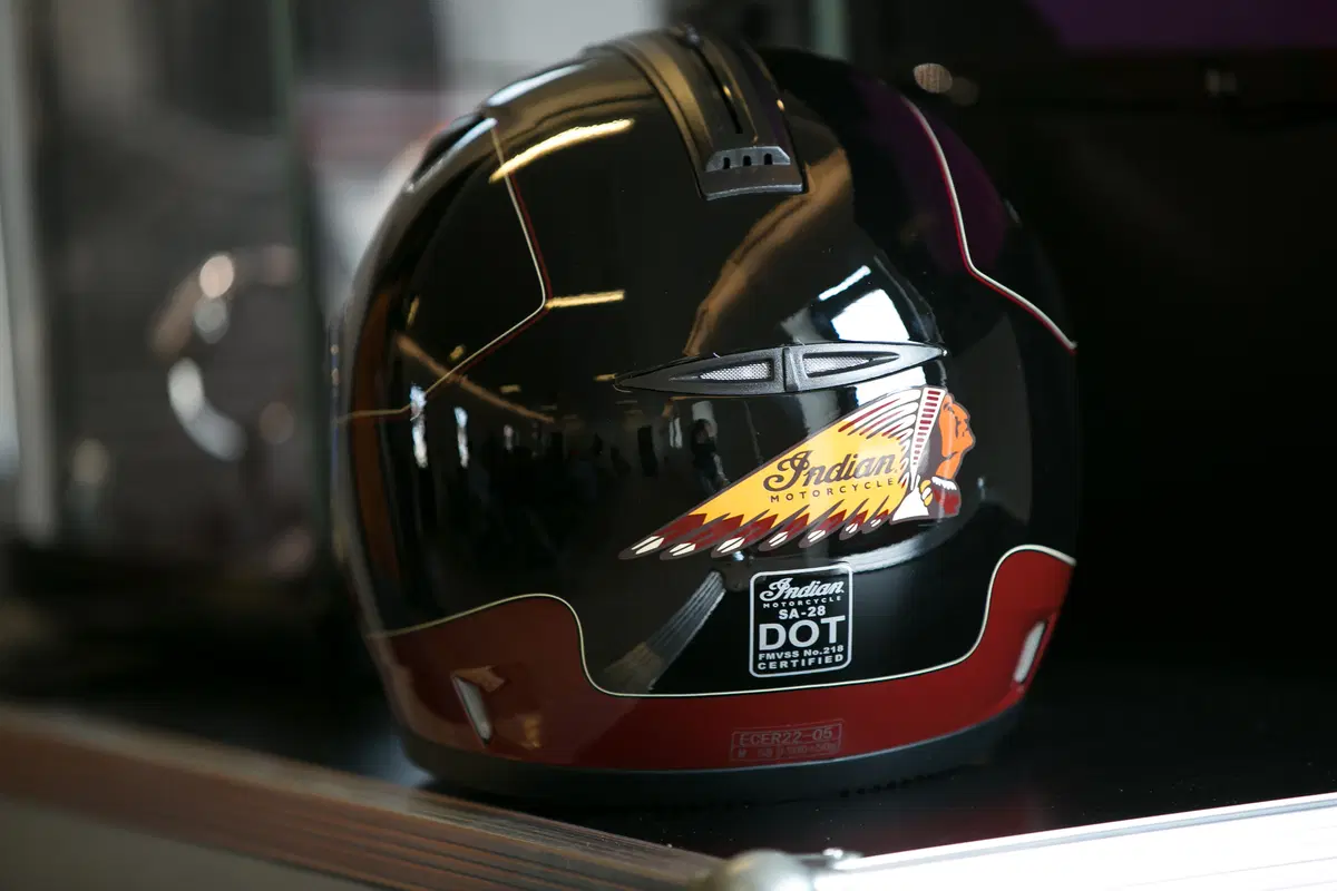 Baume & Mercier e Indian Motorcycle, una giornata in circuito a Vairano per celebrare la partnership (22)
