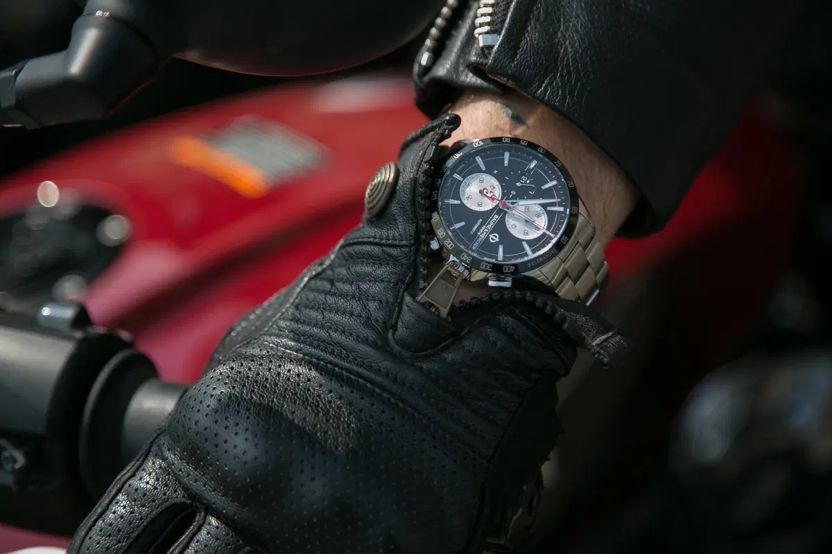Baume & Mercier e Indian Motorcycle, una giornata in circuito a Vairano per celebrare la partnership (34)