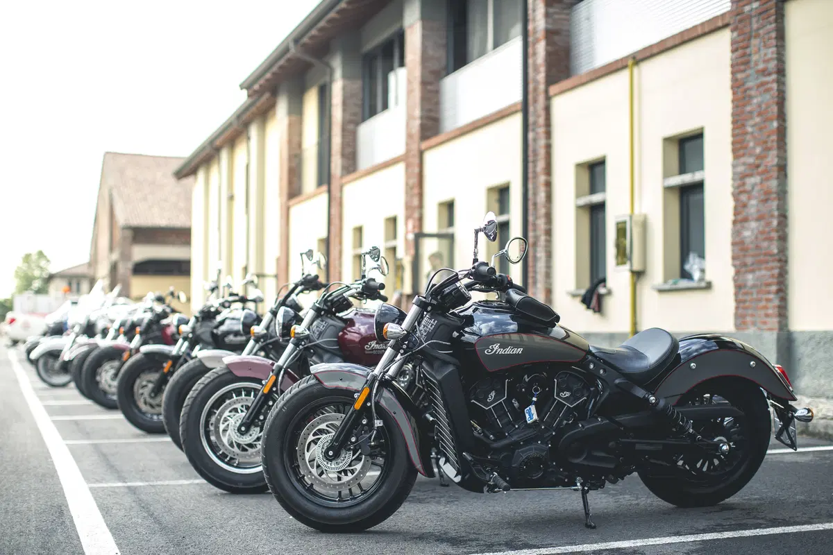 Baume & Mercier e Indian Motorcycle, una giornata in circuito a Vairano per celebrare la partnership (51)