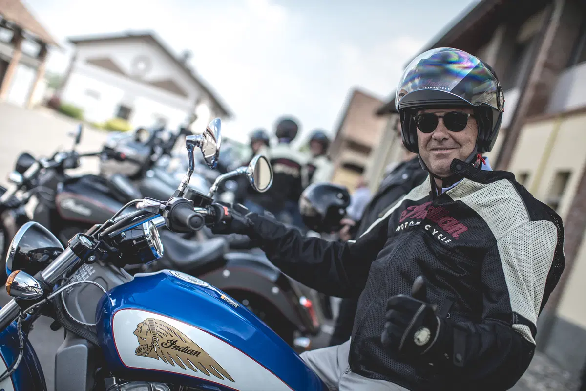 Baume & Mercier e Indian Motorcycle, una giornata in circuito a Vairano per celebrare la partnership (79)